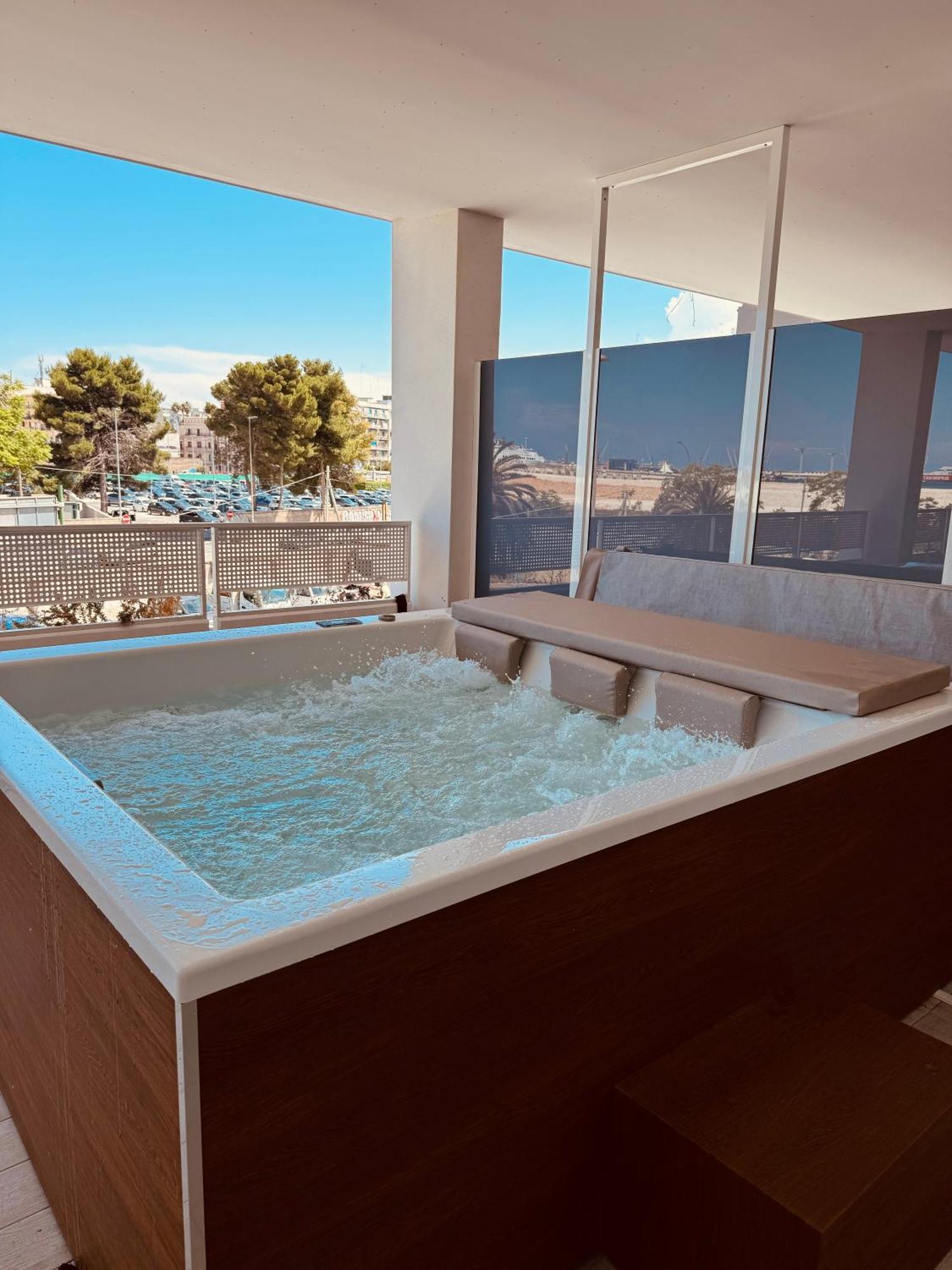 Marisabella Suite Spa 4 Bari Dış mekan fotoğraf